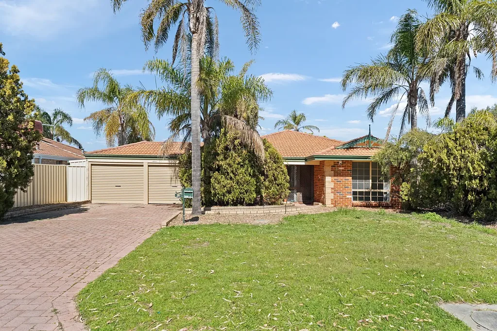 42 Fairview Drive, Waikiki, WA 6169