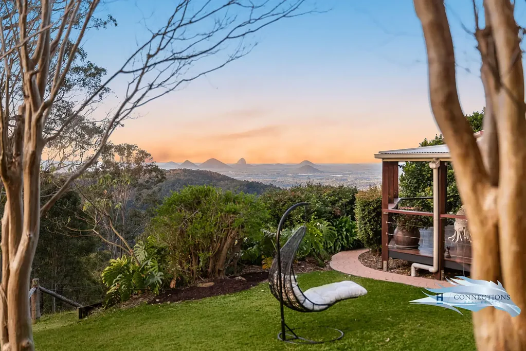 Rocksberg  An Enchanting Sanctuary with Soul, Seclusion & Spectacular Views!