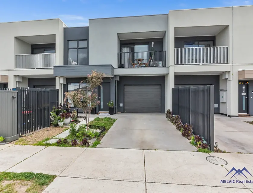 25A Rhynhurst Street, Clyde North, VIC 3978, 4 침실, 2 욕실, Townhouse