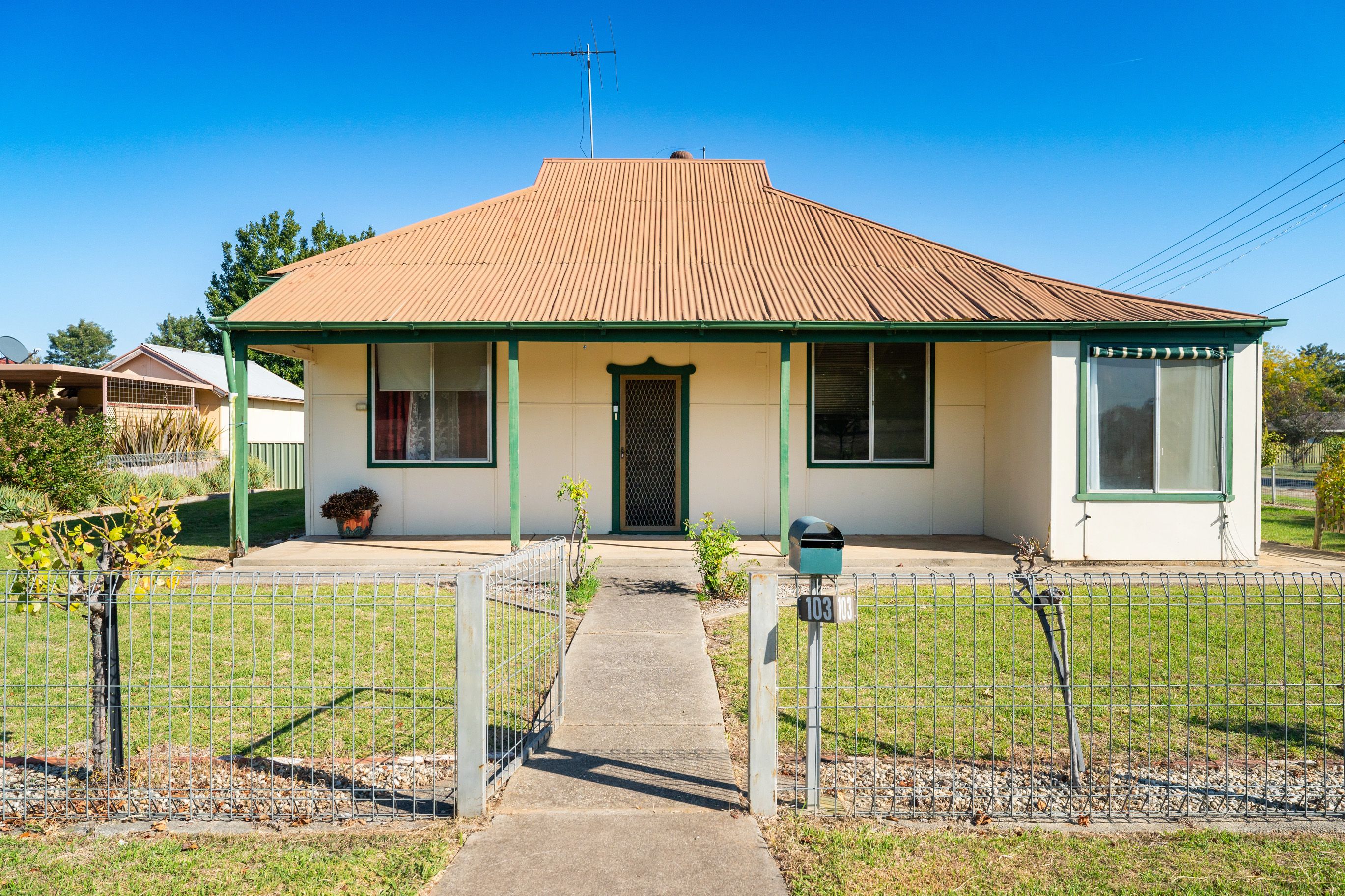 103 COMMERCIAL ST, WALLA WALLA NSW 2659, 0部屋, 0バスルーム, House