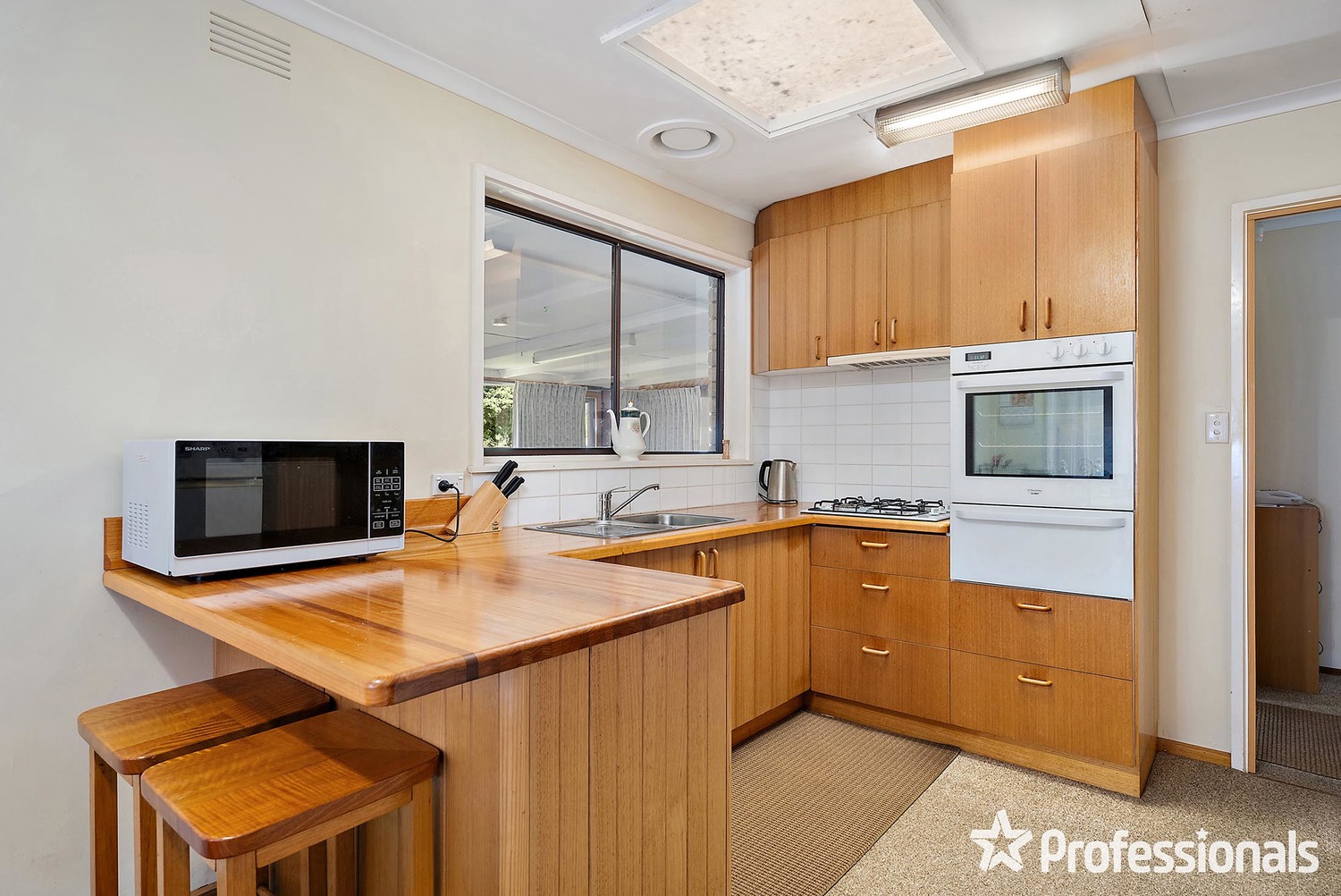 119 ESTHER CR, MOOROOLBARK VIC 3138, 0 chambres, 0 salles de bain, House