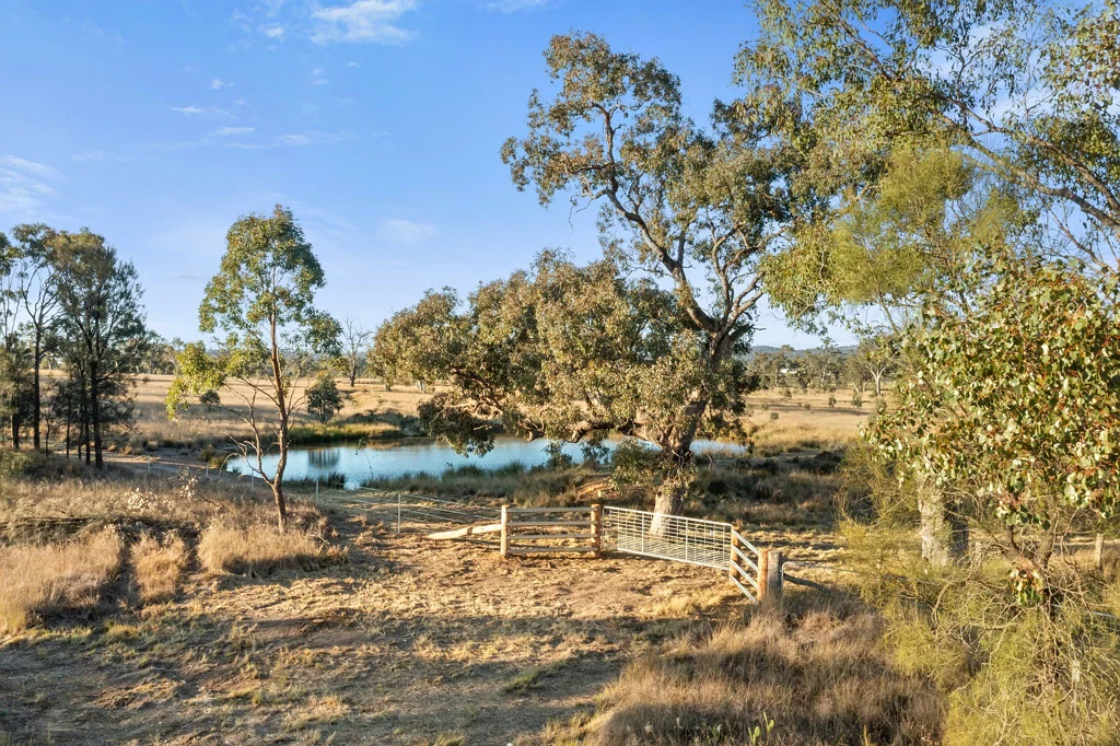 "Hutton Rise" Lot 1 Leyburn Cunningham Road, Pratten, QLD 4370