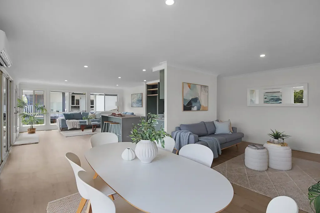 Carina 4침실 Fully Renovated Family Home in a Sought-After Carina Pocket
