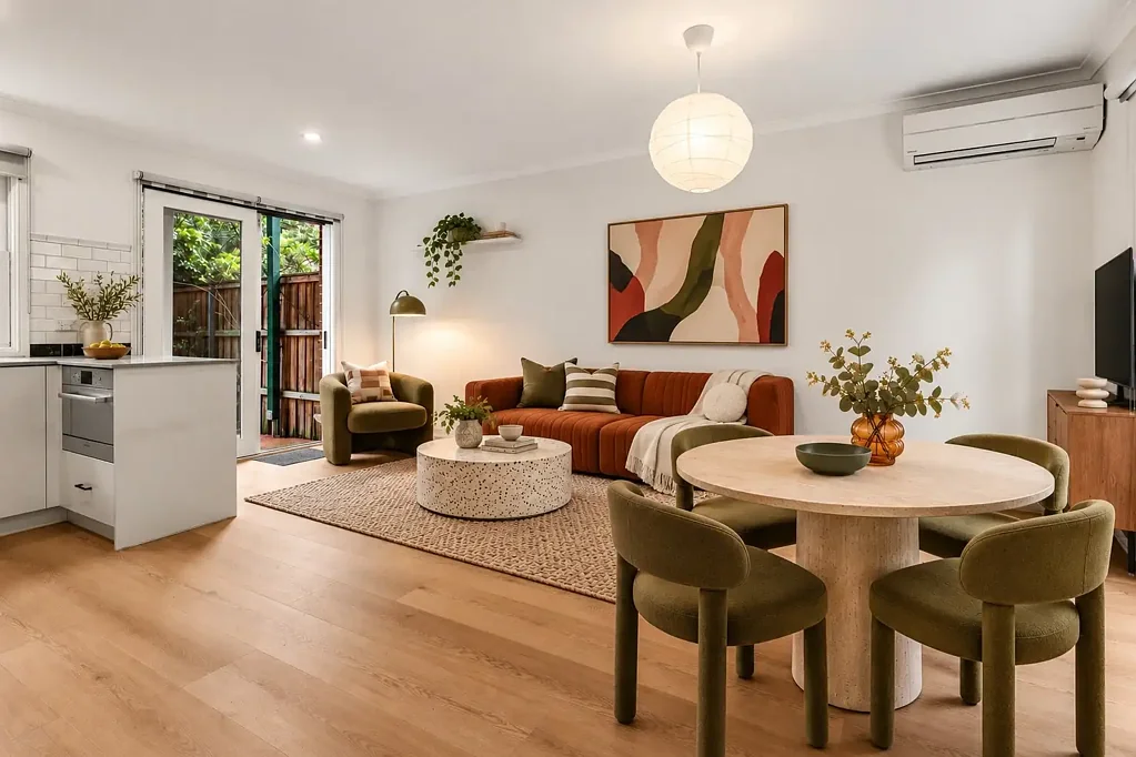 Stylish Contemporary Living in a Boutique Setting