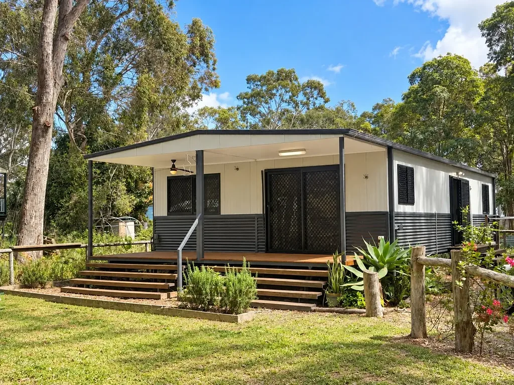 Russell Island 3Zimmer Tenanted Island Investment with Outdoor Appeal
