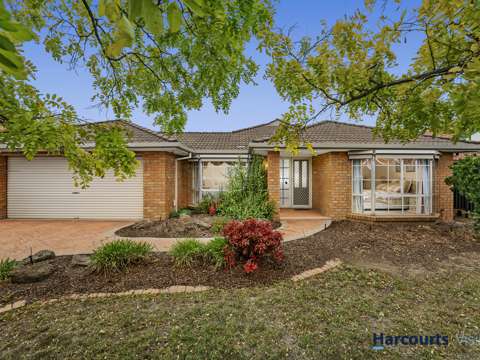 Keilor East 3 Bedroom Spacious Family Living in Pavilions Estate