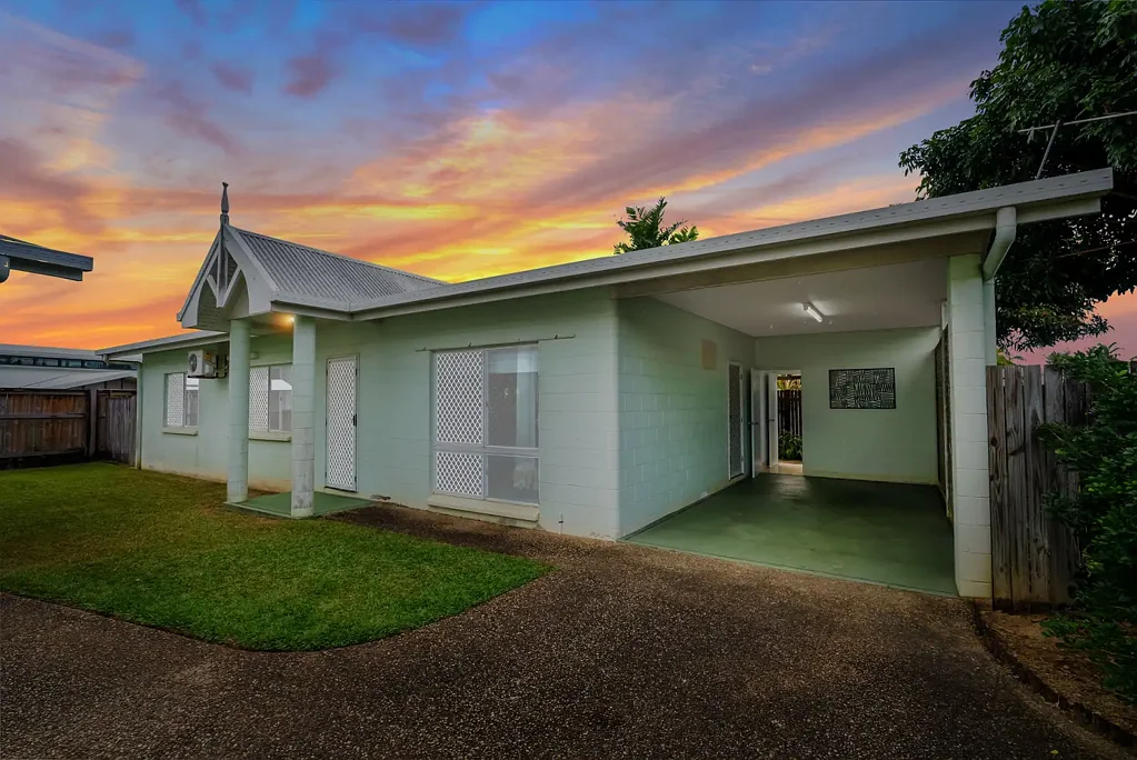 Kewarra Beach 3બેડરૂમ RARE REAR STAND-ALONE DUPLEX