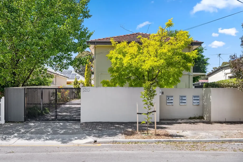Safe & Secure 2 Bedroom Unit in Kensington
