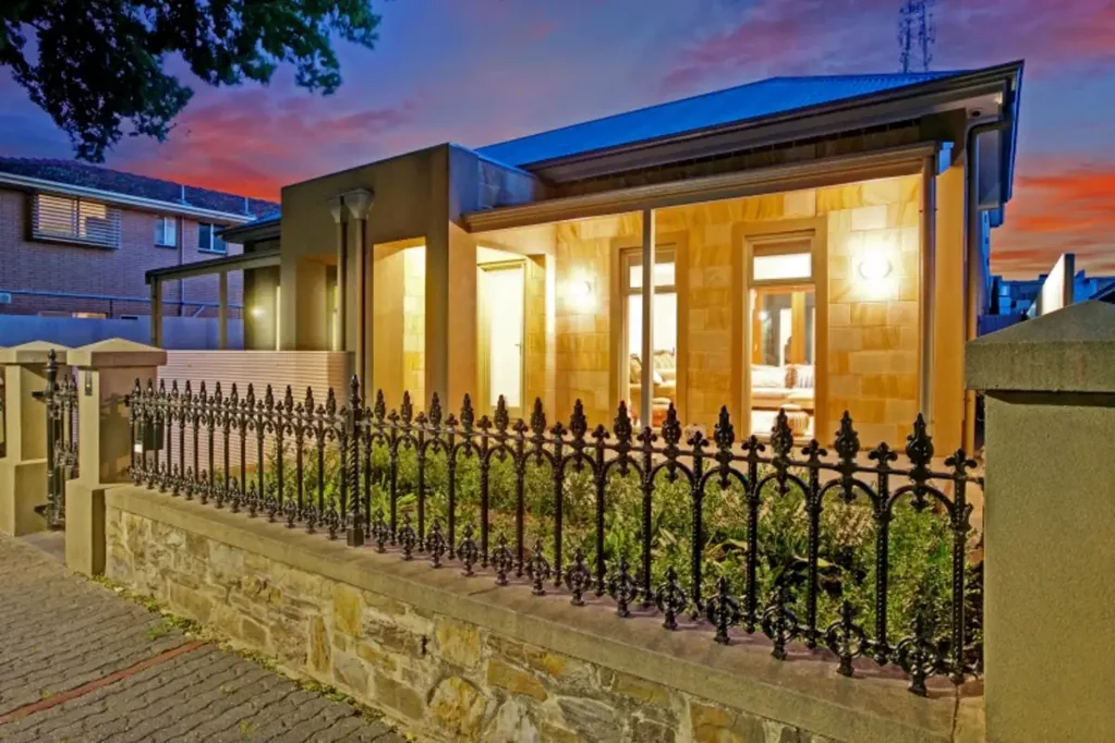 3 Bedroom House with modern elegance and supreme finishes