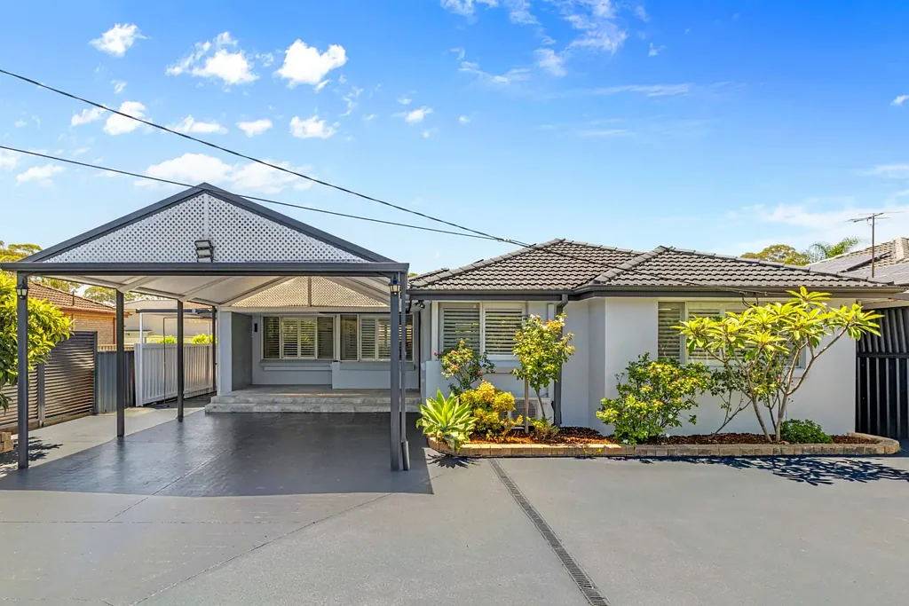 Toongabbie 4غرفة نوم One with the lot! A true family entertainer!