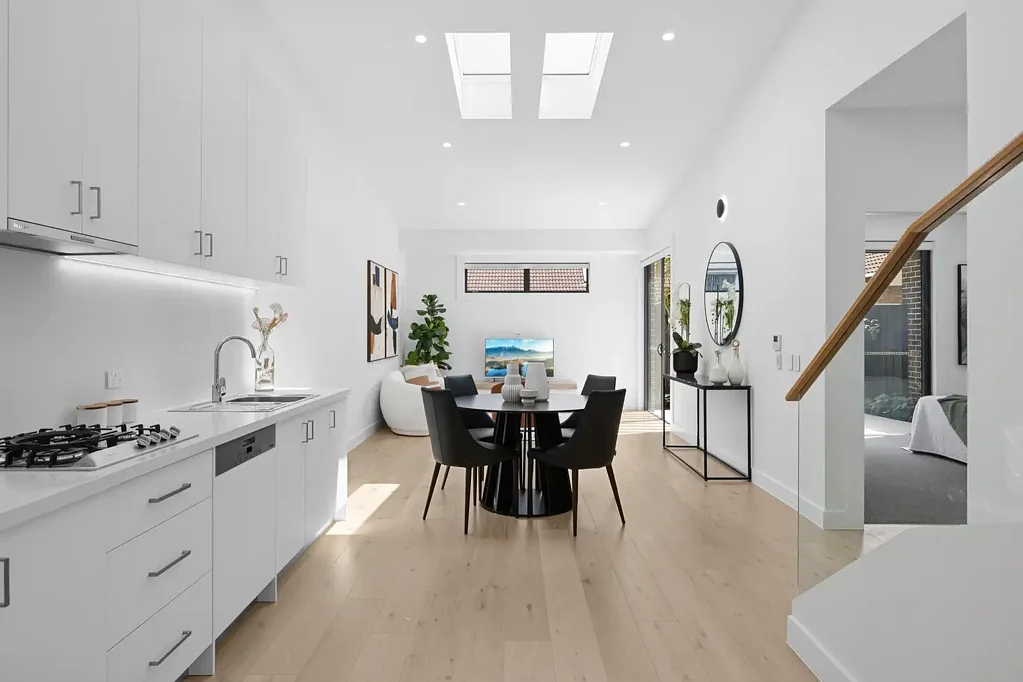 Frenchs Forest 3房  BRAND NEW LUXURY OVER 55'S TOWNHOME