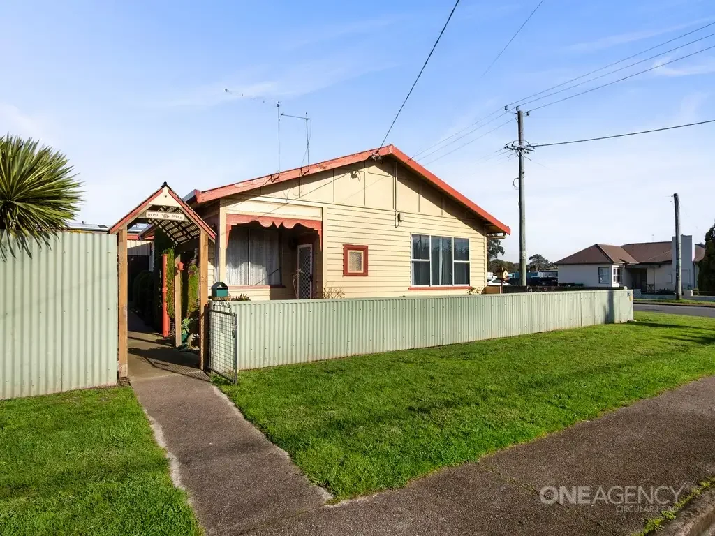 Smithton 3房  Comfortable Living with Outstanding Shedding!
