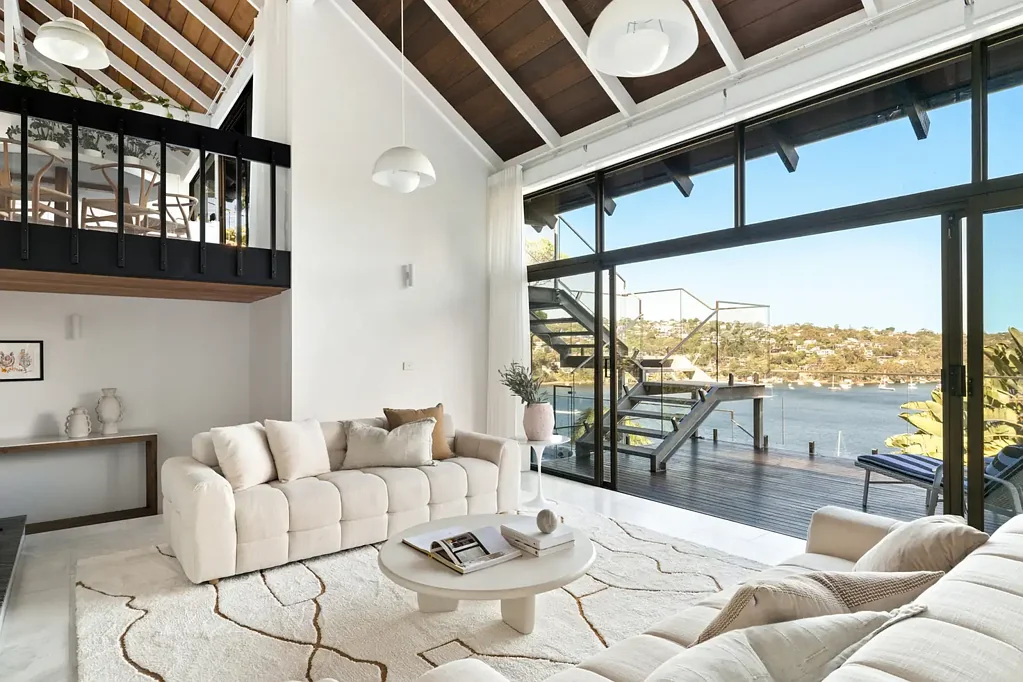 290 Edinburgh Road, Castlecrag, NSW 2068