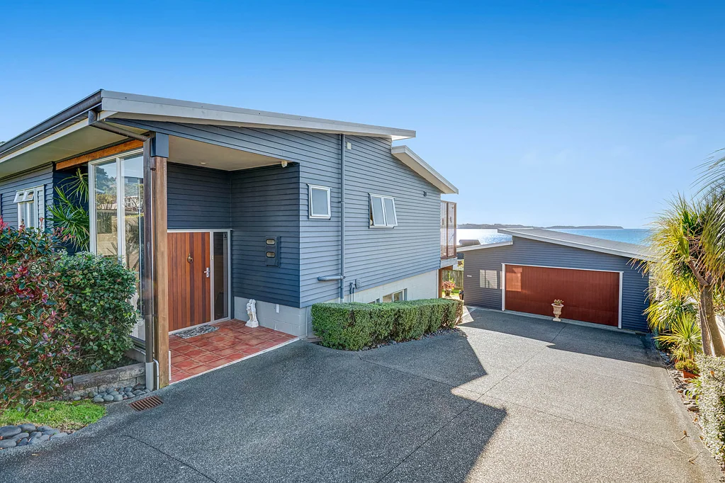 Algies Bay 3房  Versatile Coastal Living with Stunning Views