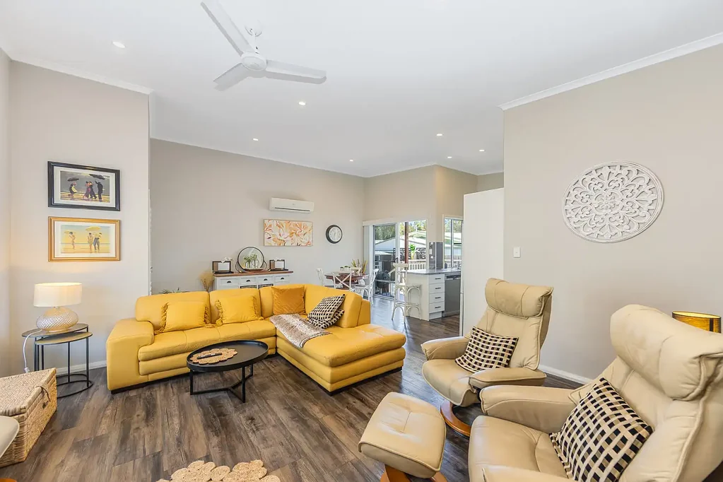 Morisset 2 Bedroom Stylish & Spacious - Two Bedroom Retreat