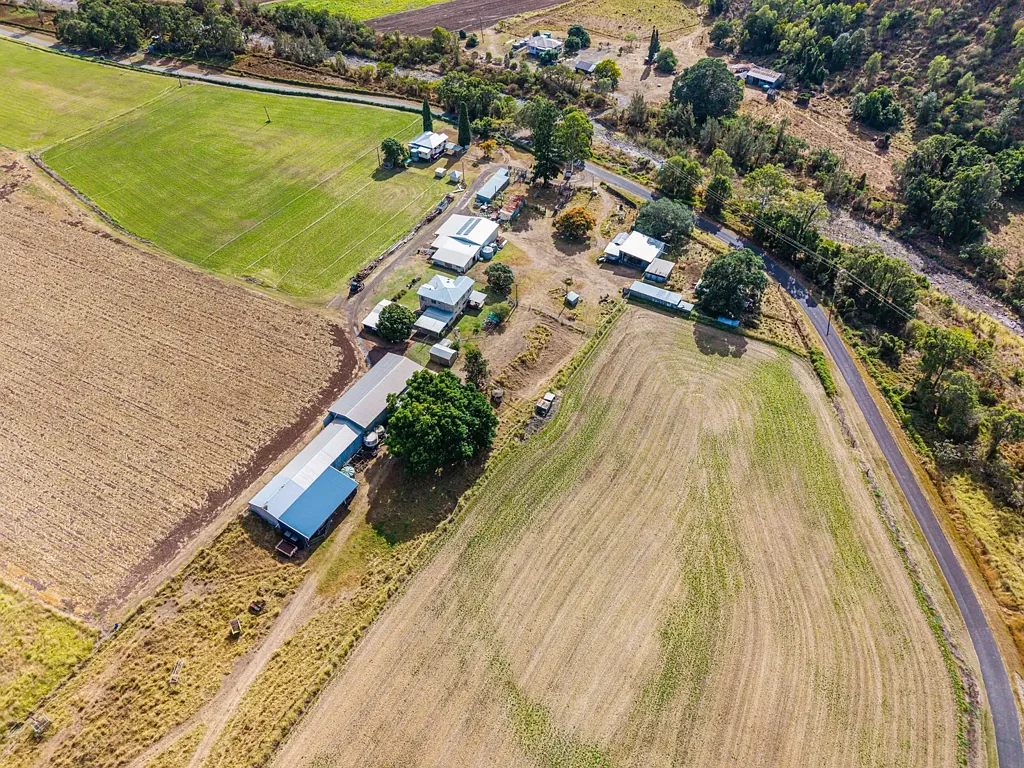 Lefthand Branch A Once-In-A-Generation Rural Holding In The Heart Of The Lockyer Valley.