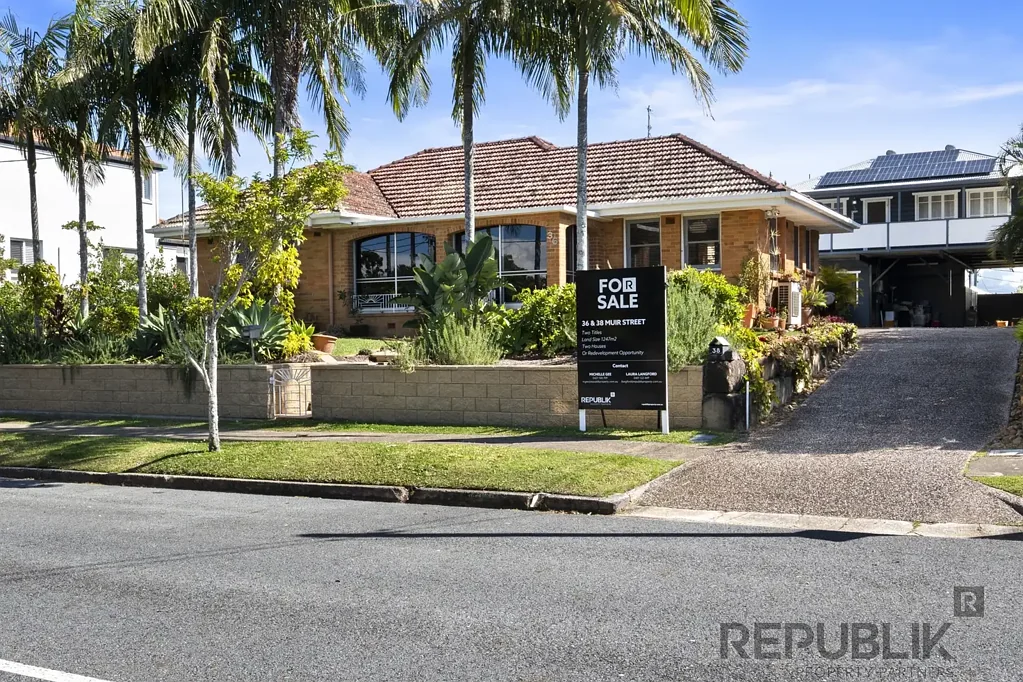 Labrador 5房  Rare Dual-Home Opportunity in the Heart of Chirn Park
