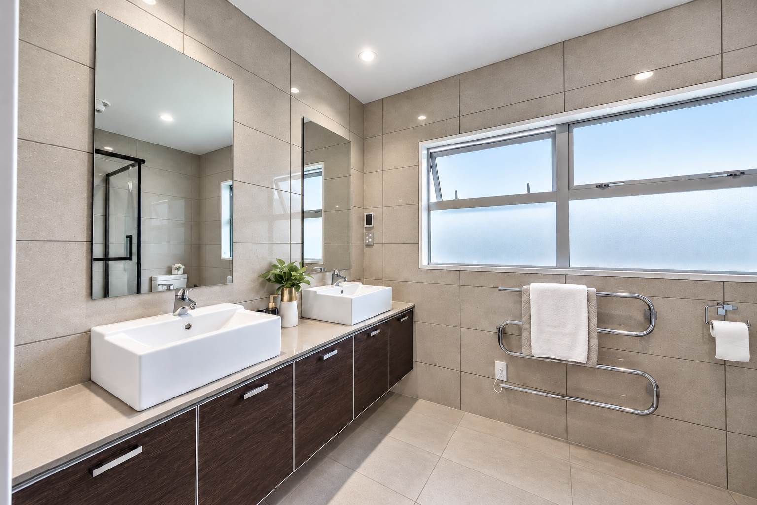 22 Stranraer Crescent, Wattle Downs, photo 16