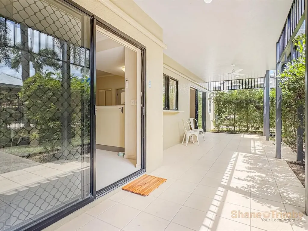 Redlynch 2कमरा GROUND FLOOR LIVING IN SOUGHT-AFTER REDLYNCH GROVE