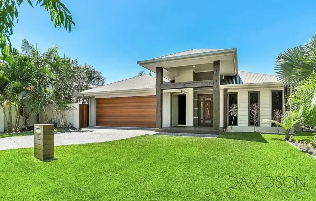 Amazing Waterfront Home with Private Pool – The Ultimate Lifestyle!
**APPLY NOW for PRE-APPROVAL**