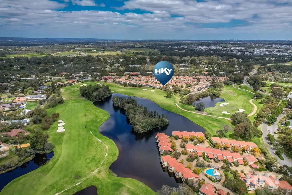 39 Lakefront Circle, The Vines, WA 6069