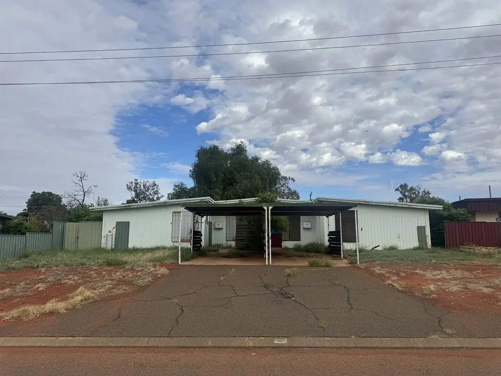 Laverton 6房  Renovate & Reap in the Legendary Outback of Laverton.