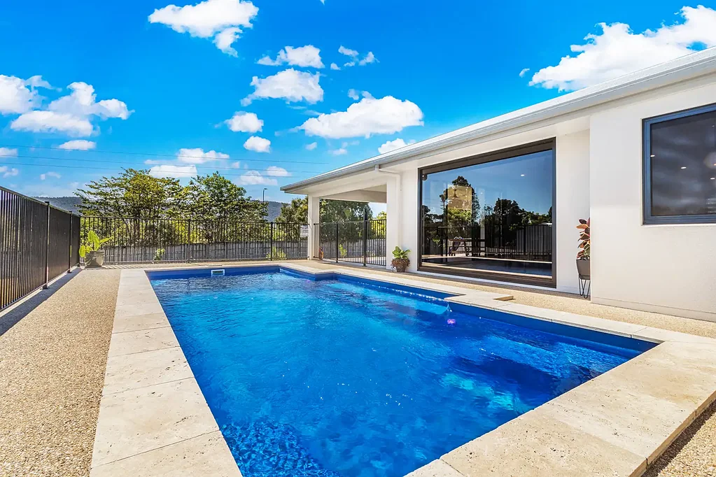 8 Lyndon Court, Cannon Valley, QLD 4800