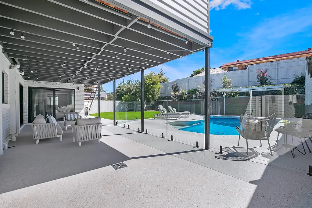 111 Kilmorey St,, Carindale, QLD 4152