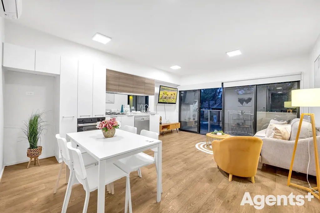 Parkville 2chambre "Stylish 2-Bedroom Apartment with Balcony & Street Views"