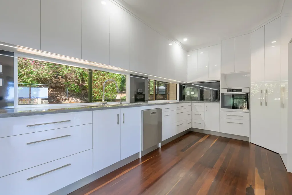 Telina 4房  Queenslander with Character and Views
