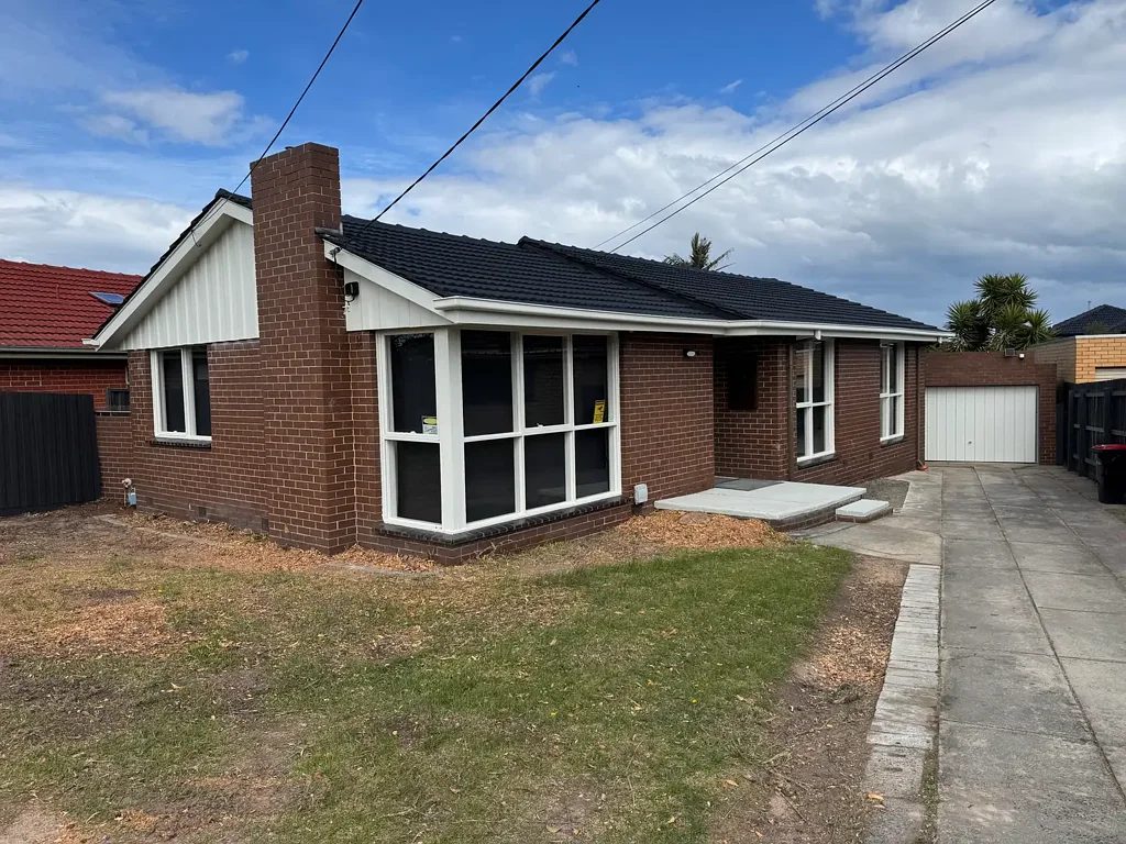 FULLY RENOVATED 3 BEDROOM HOME IN GREAT LOCATION