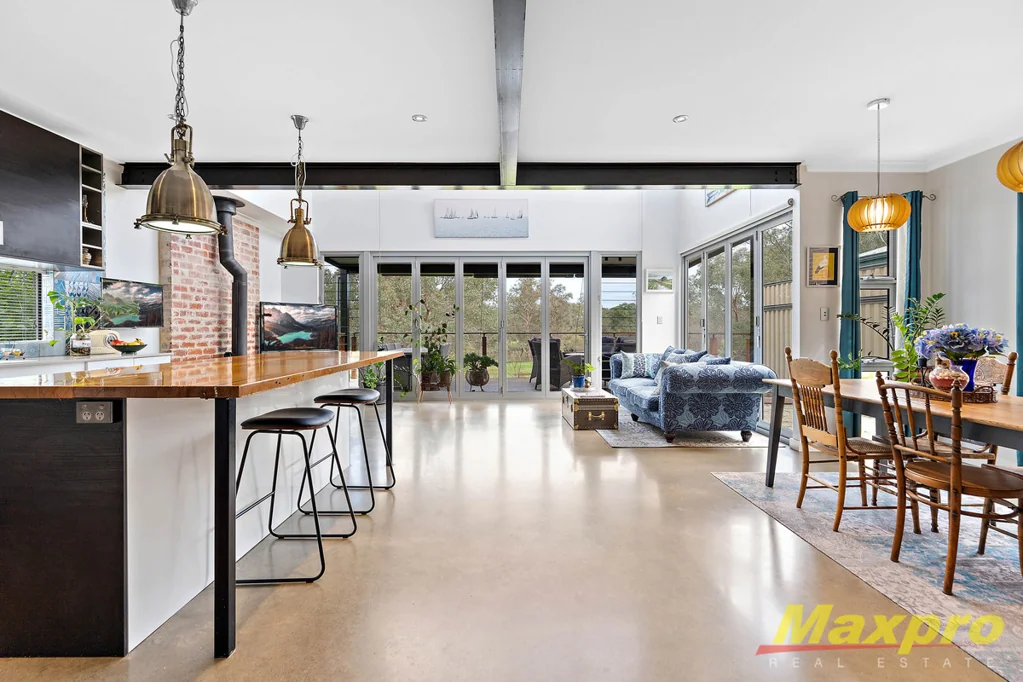 7 Woodloes Street, Cannington, WA 6107