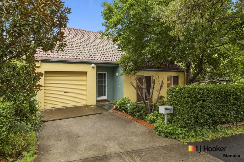 Located Footsteps from Manuka Village