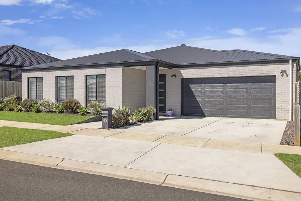 Dennington 4房  Spacious, Stylish & Designed for Modern Family Living