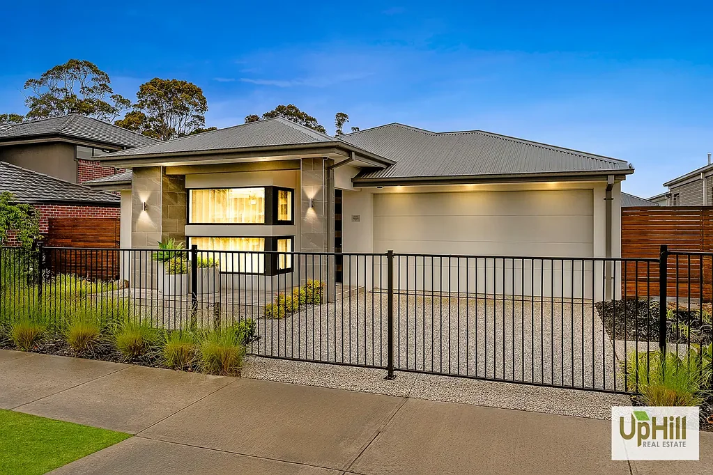 35 Snead Boulevard, Cranbourne, VIC 3977