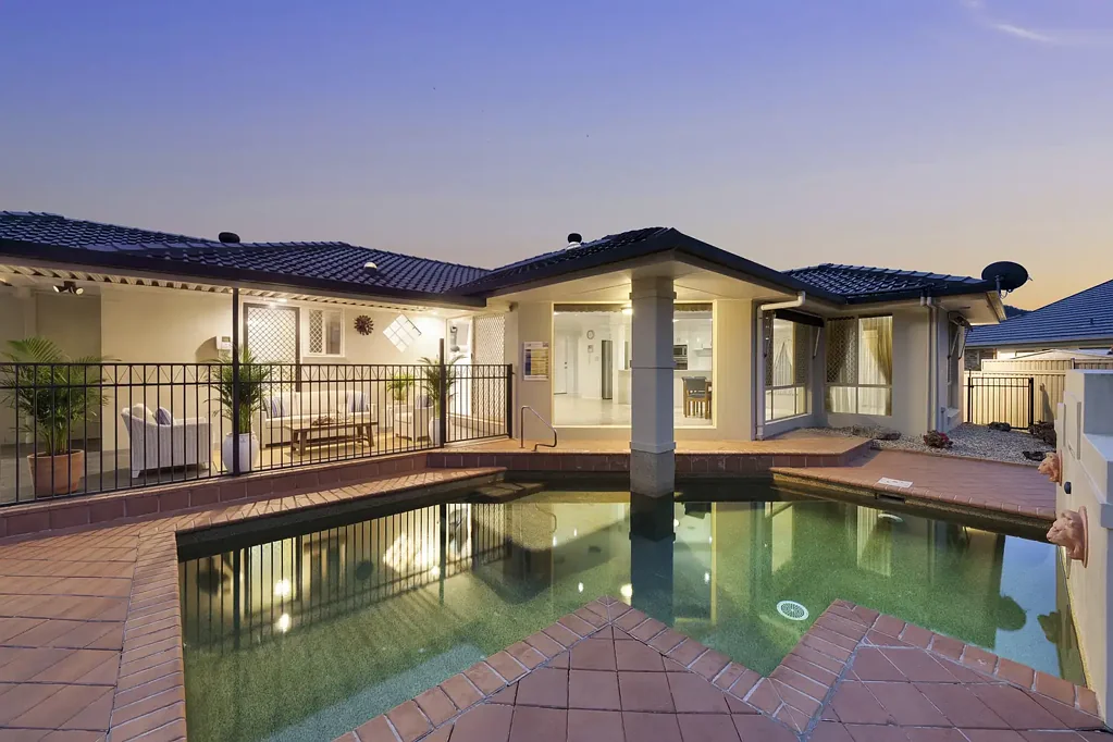 Coffs Harbour 4 Slaapkamer Scenic Coastal Living in Coffs Harbour