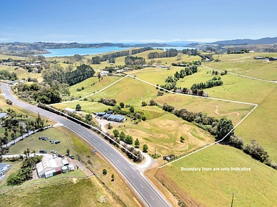 Mangonui 3Zimmer Yippee a Lifestyle Property with a Motocross Track