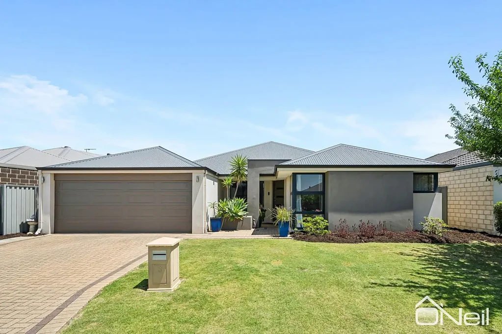3 Leroy Way, Piara Waters, WA 6112