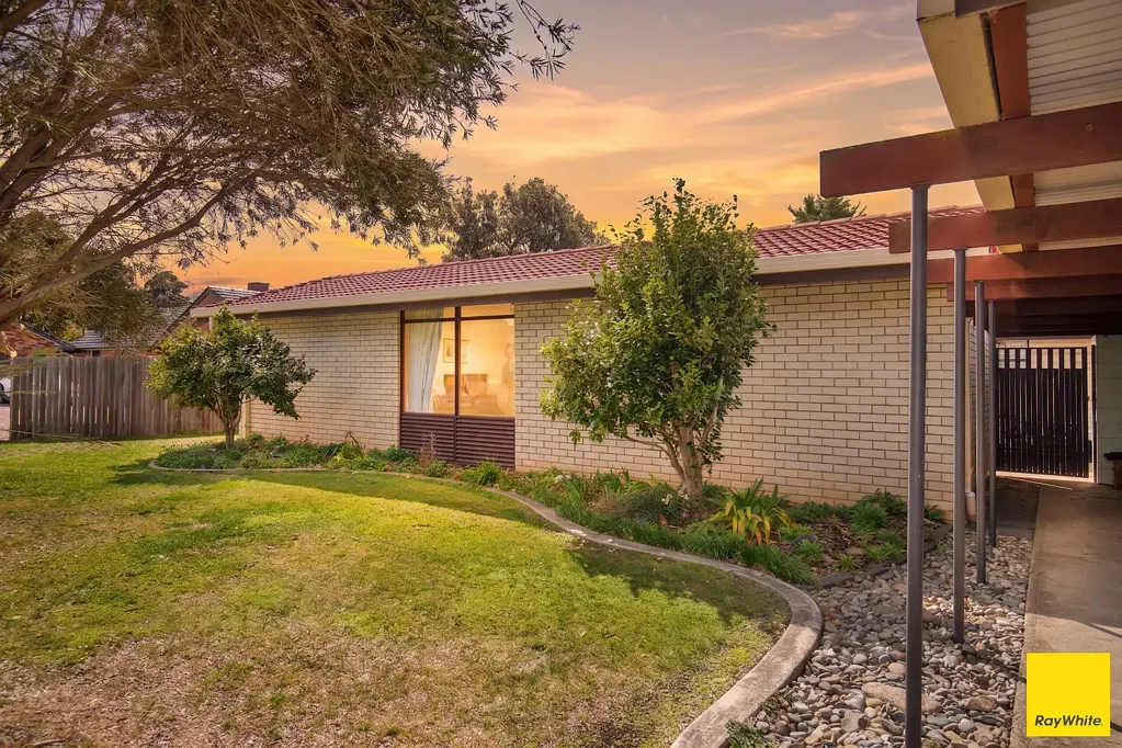 Armidale 4房  Sought-After South Hill Location