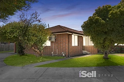 1/7-8 Koolena Close, Clayton South