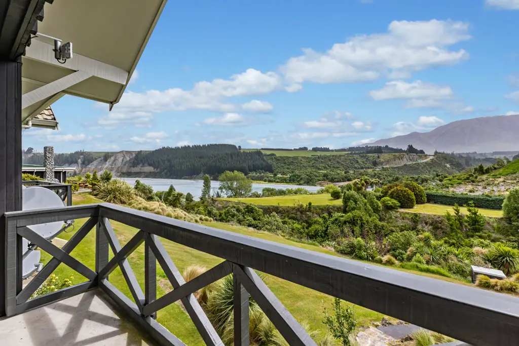 Windwhistle 1ਬੈੱਡਰੂਮ Stunning alpine views holiday home or investment!