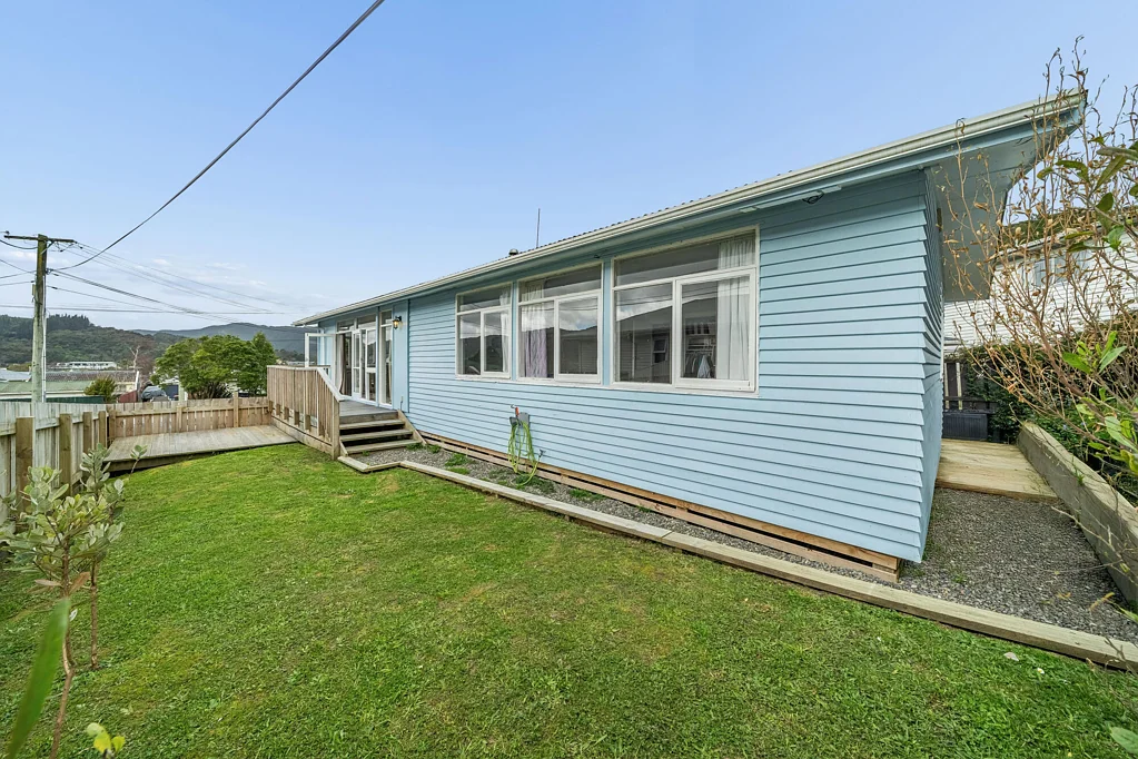 Wainuiomata 3 Slaapkamer FIRST PLACE FOR FIRST HOME!