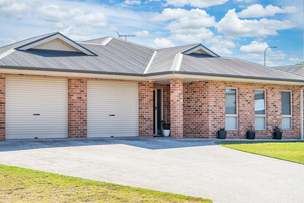 28 Saint Levans Place, Lavington, NSW 2641