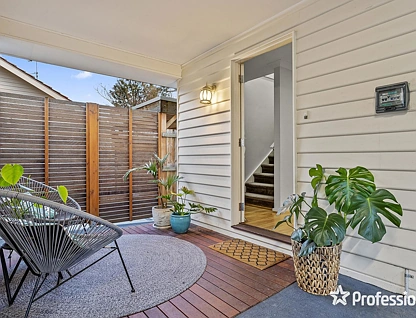 327a Mount Dandenong Road, Croydon, VIC 3136, 2 phòng ngủ, 1 phòng tắm, House
