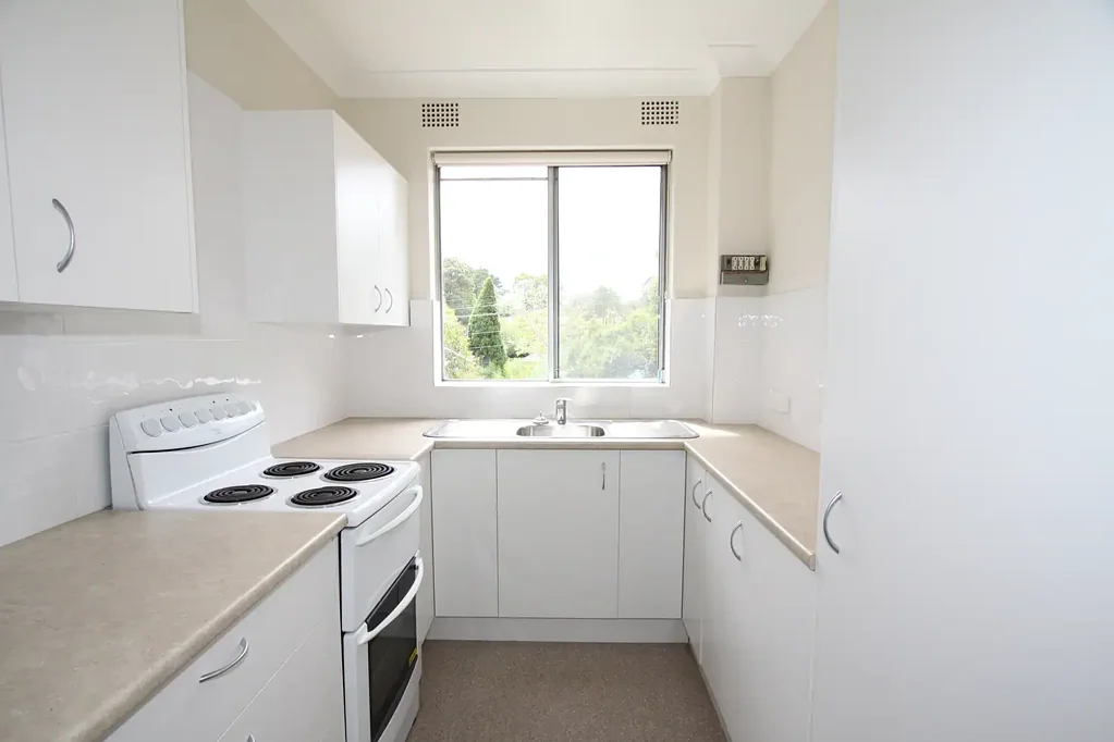Two-bedroom unit in Prime Location!