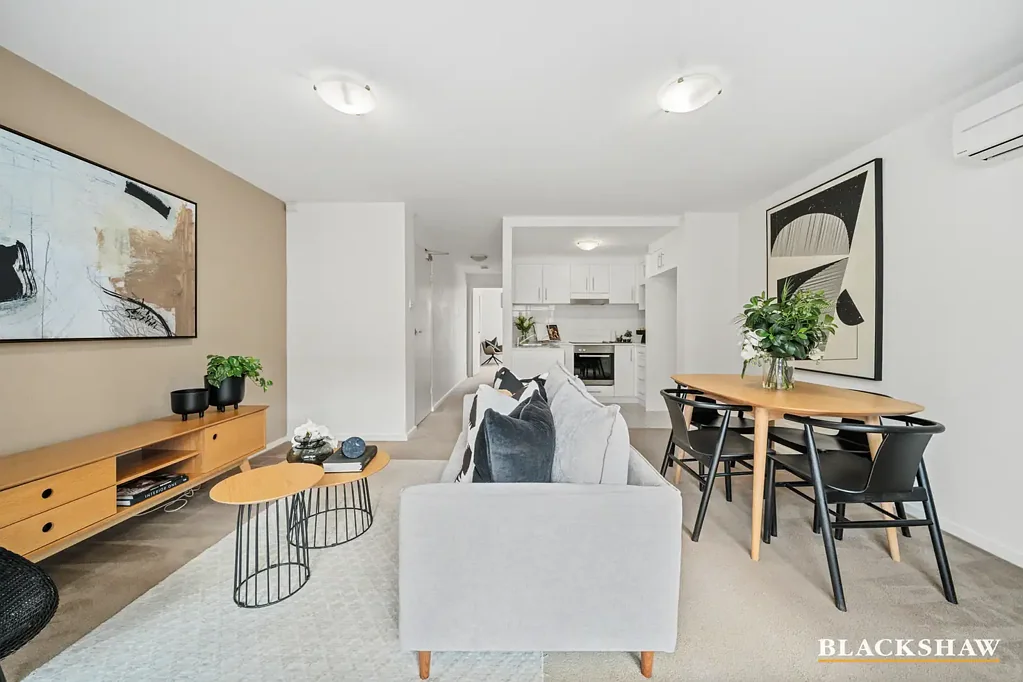 Gungahlin 1Habitaciones Thoughtfully Designed & Superbly Positioned Apartment