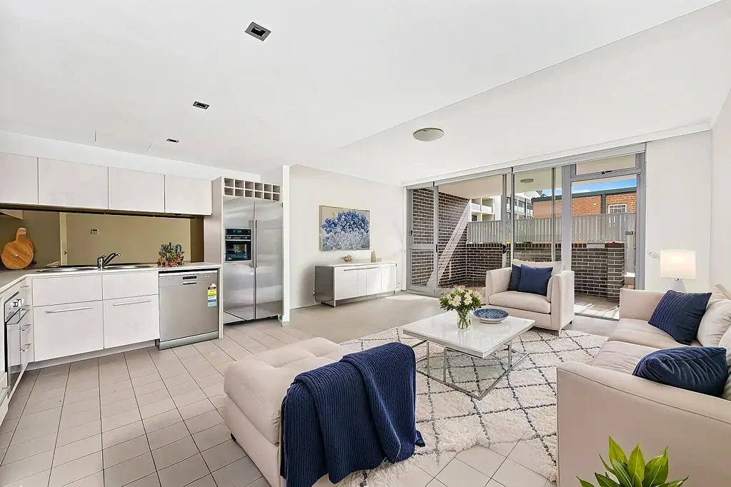 Spacious 2 Bedroom Apartment | ENTER VIA 15 SPARKES LANE