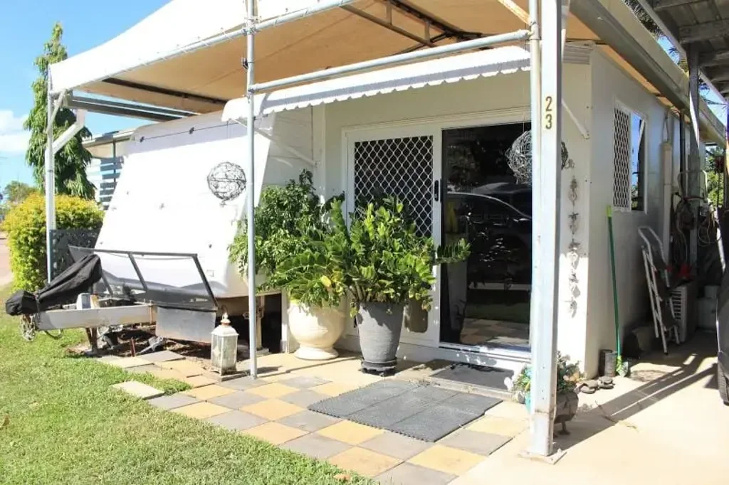 Bohle Plains 1Zimmer FOR SALE - FOR REMOVAL!