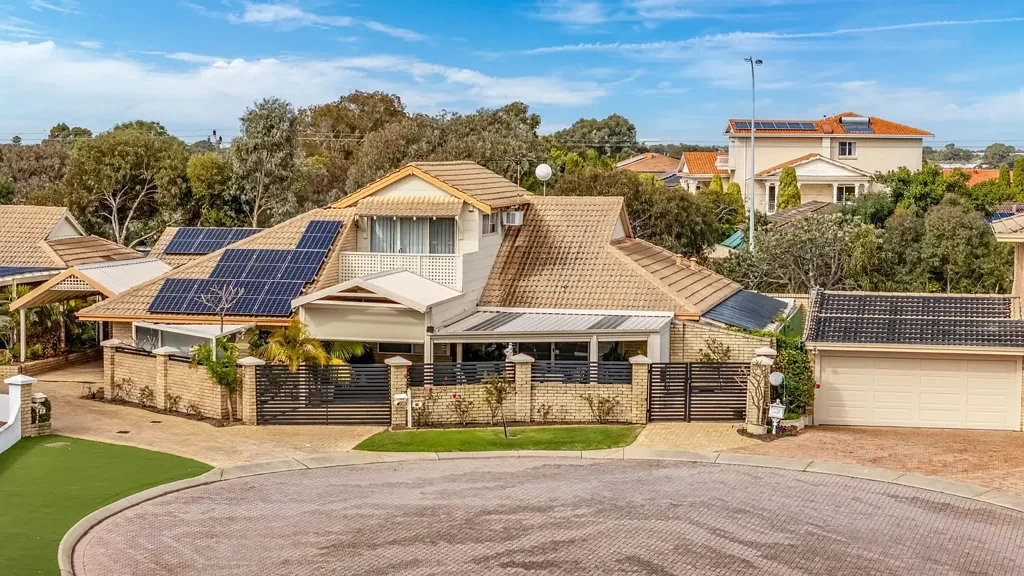21 Woolnough Heights, Kardinya, WA 6163
