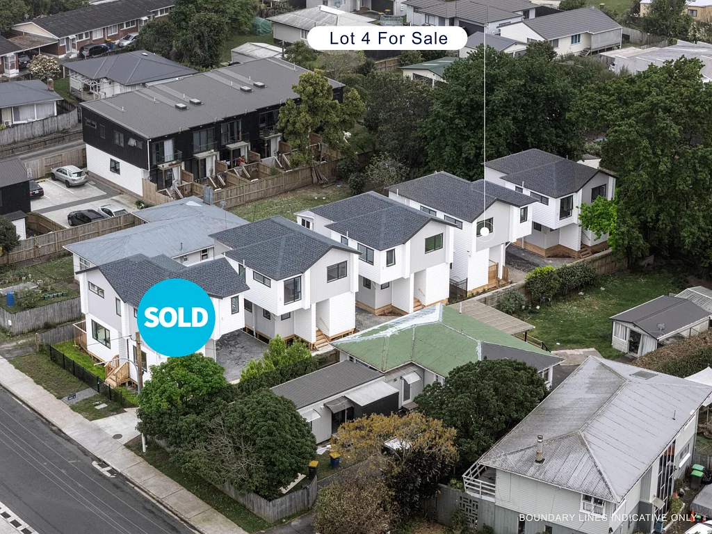 Henderson 3房  Terrace House Price But Get a Freestanding Home!